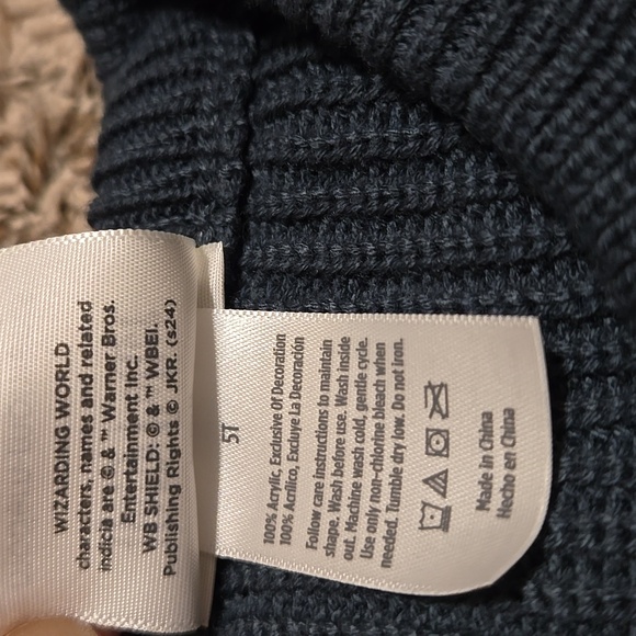 ⚡️Harry Potter x Modern Moments Sweater Bundle - Picture 9 of 12